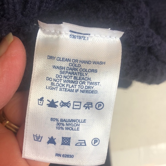 Lands End Navy Cable Knit Pullover Sweater Size L - Picture 3 of 8